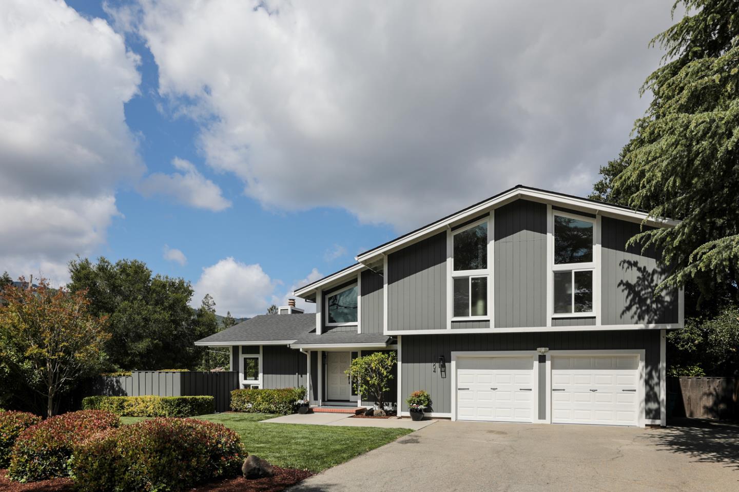 Detail Gallery Image 1 of 1 For 1604 Shirley Ave, Los Altos,  CA 94024 - 4 Beds | 2/1 Baths