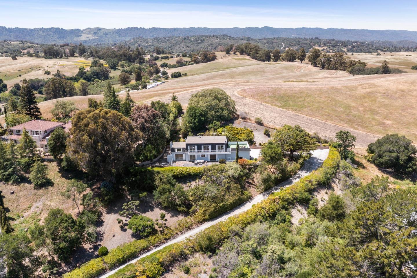 Detail Gallery Image 1 of 1 For 14309 Stanford Ct, Los Altos Hills,  CA 94022 - 5 Beds | 3 Baths