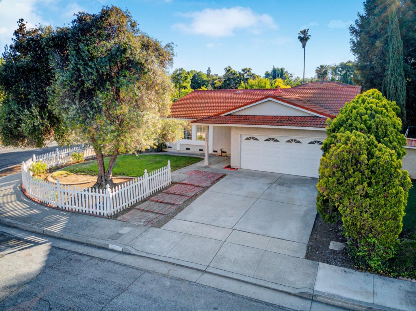 Detail Gallery Image 1 of 1 For 5695 Morton Way, San Jose,  CA 95123 - 4 Beds | 2 Baths