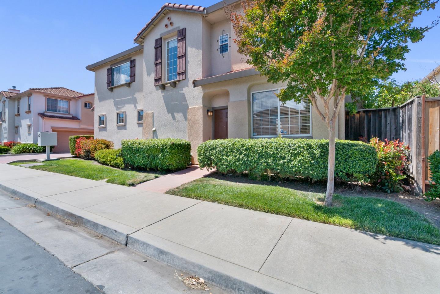 Detail Gallery Image 1 of 1 For 2220 Lenox Pl, Santa Clara,  CA 95054 - 4 Beds | 2/1 Baths