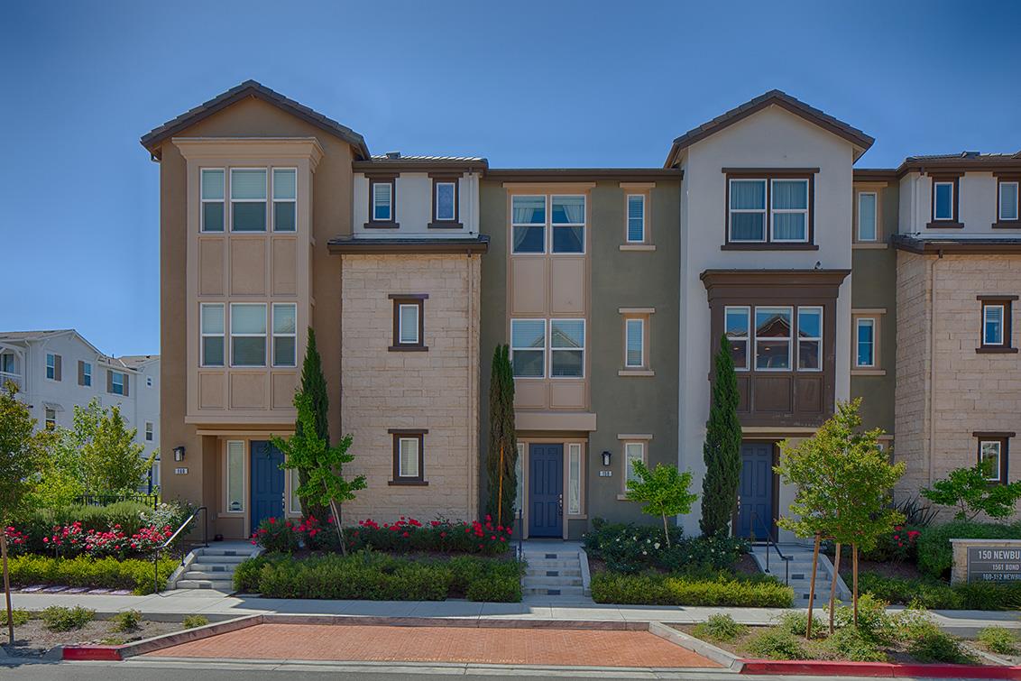 Detail Gallery Image 1 of 1 For 160 Newbury St, Milpitas,  CA 95035 - 2 Beds | 2/1 Baths