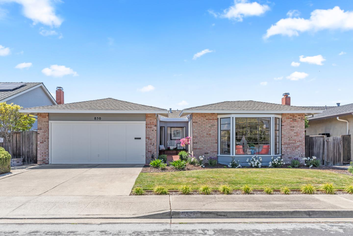 Detail Gallery Image 1 of 1 For 850 Schooner St, Foster City,  CA 94404 - 3 Beds | 2 Baths