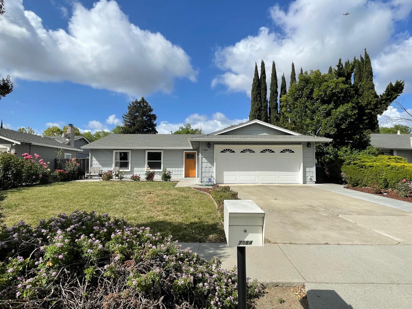 Detail Gallery Image 1 of 1 For 7084 via Pacifica, San Jose,  CA 95139 - 3 Beds | 2 Baths