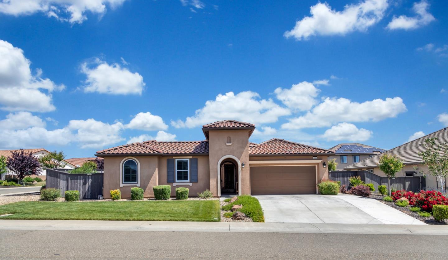 Detail Gallery Image 1 of 1 For 5568 Copper Sunset Way, Rancho Cordova,  CA 95742 - 4 Beds | 2/1 Baths