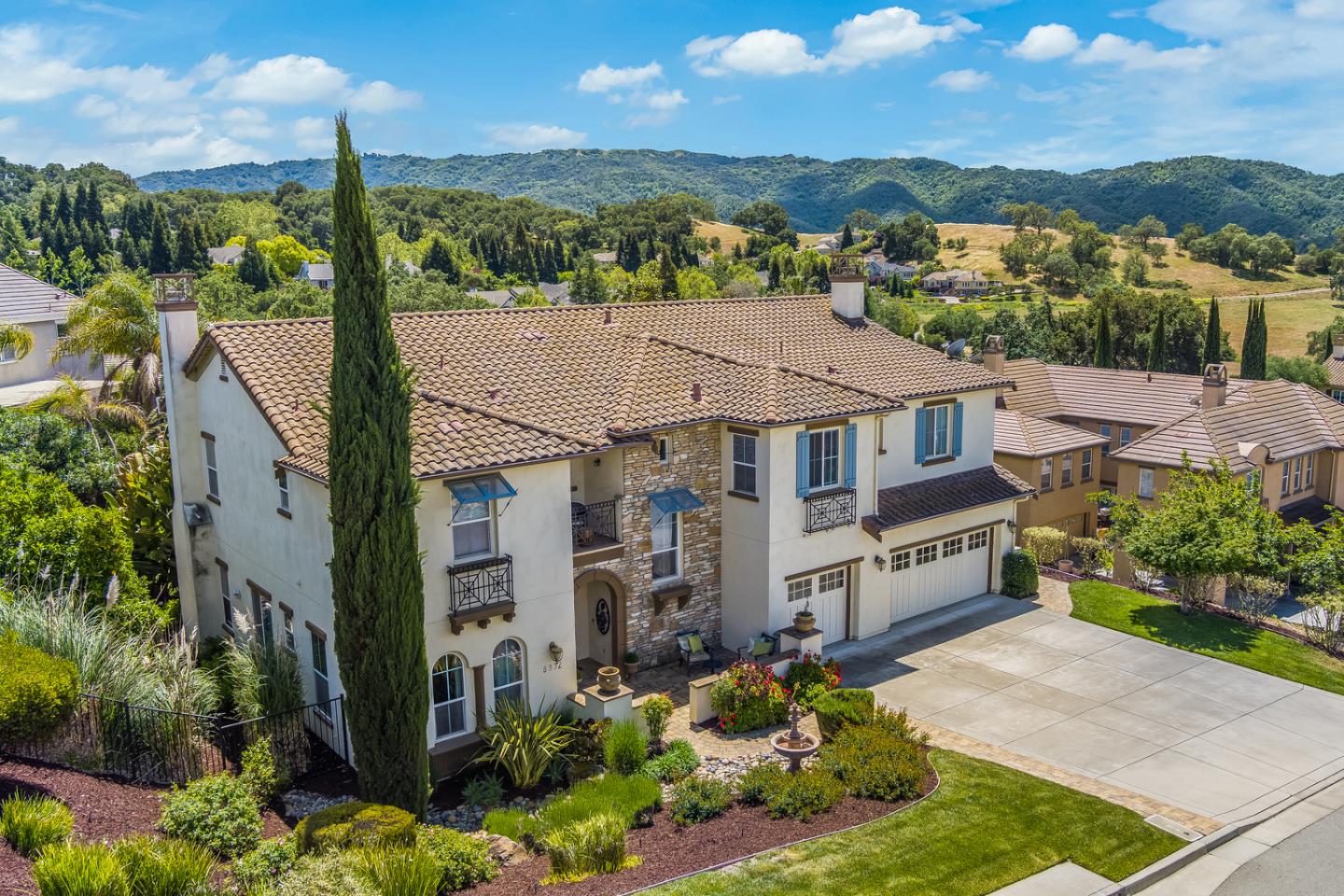 Detail Gallery Image 1 of 1 For 8932 Ironbark St, Gilroy,  CA 95020 - 5 Beds | 4/1 Baths