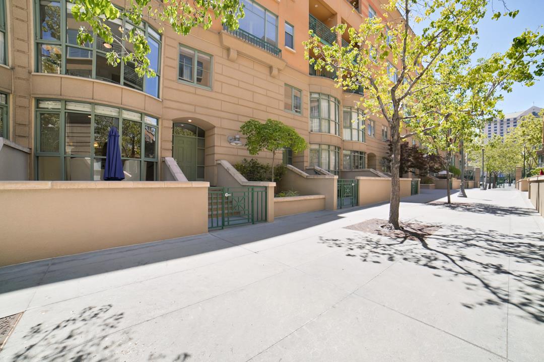 Detail Gallery Image 1 of 1 For 144 S 3rd St #135,  San Jose,  CA 95112 - 2 Beds | 2/1 Baths