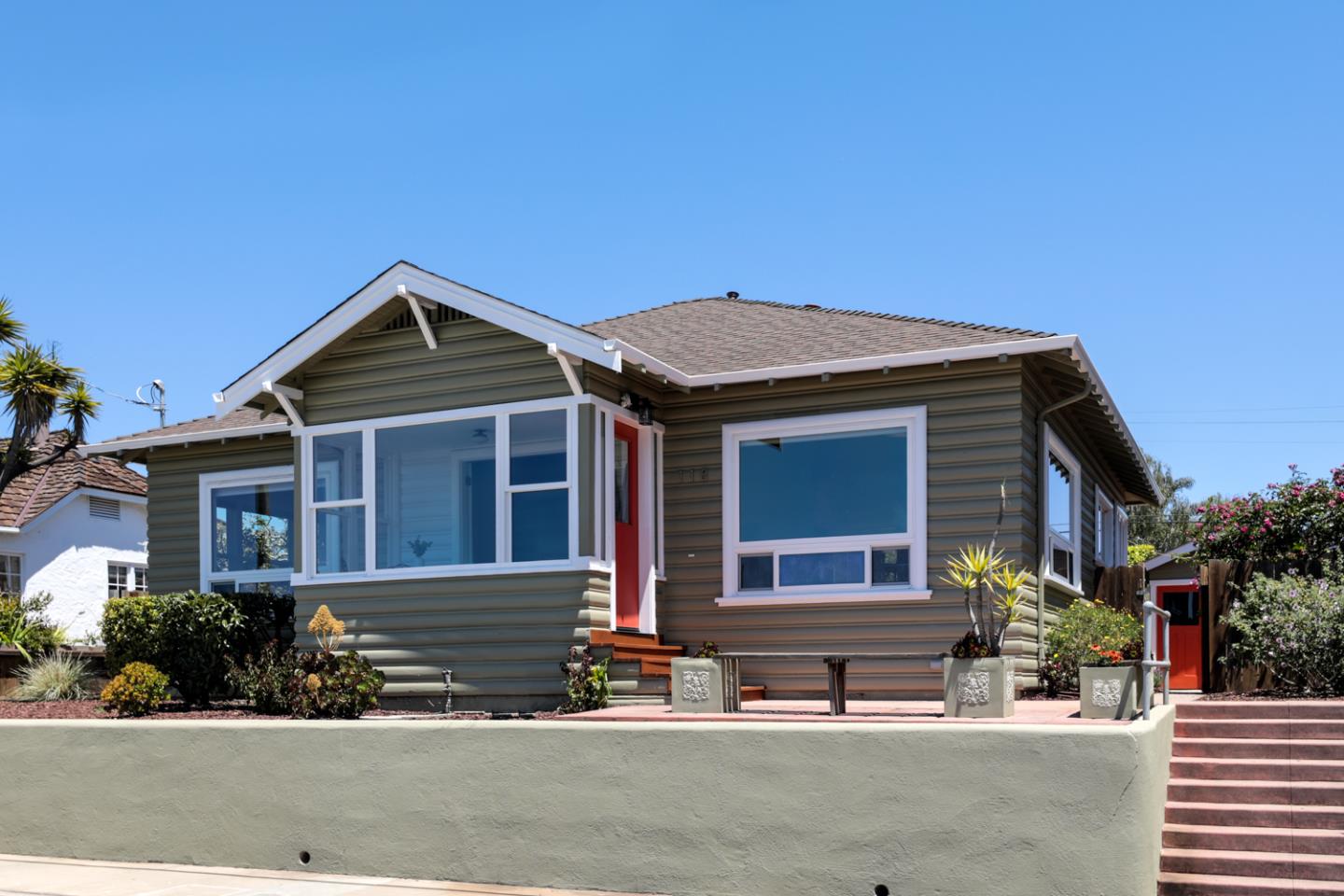 Detail Gallery Image 1 of 1 For 118 Buena Vista Ave, Santa Cruz,  CA 95062 - 2 Beds | 2 Baths