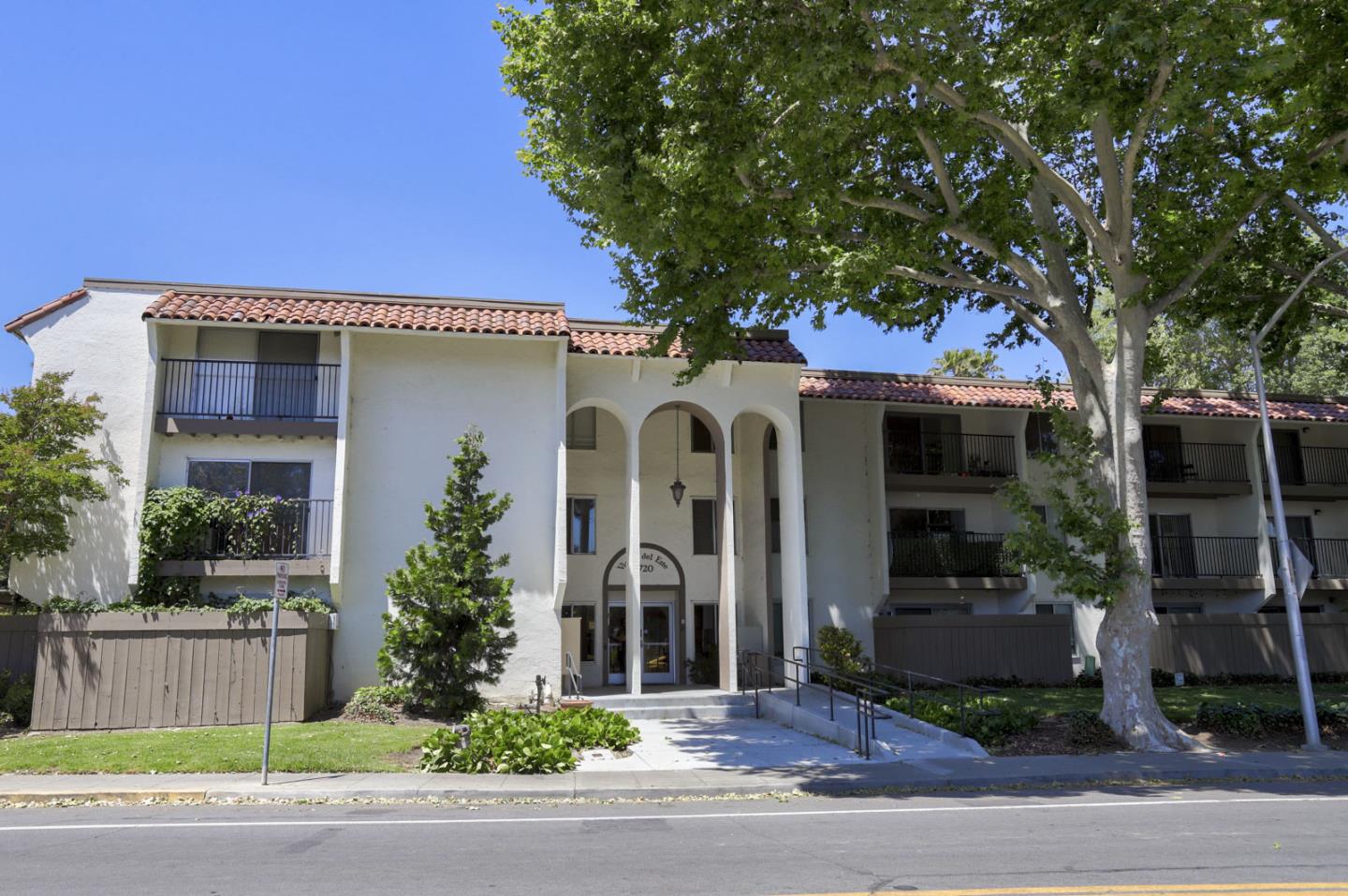 Detail Gallery Image 1 of 1 For 1720 Halford Ave #322,  Santa Clara,  CA 95051 - 2 Beds | 2 Baths