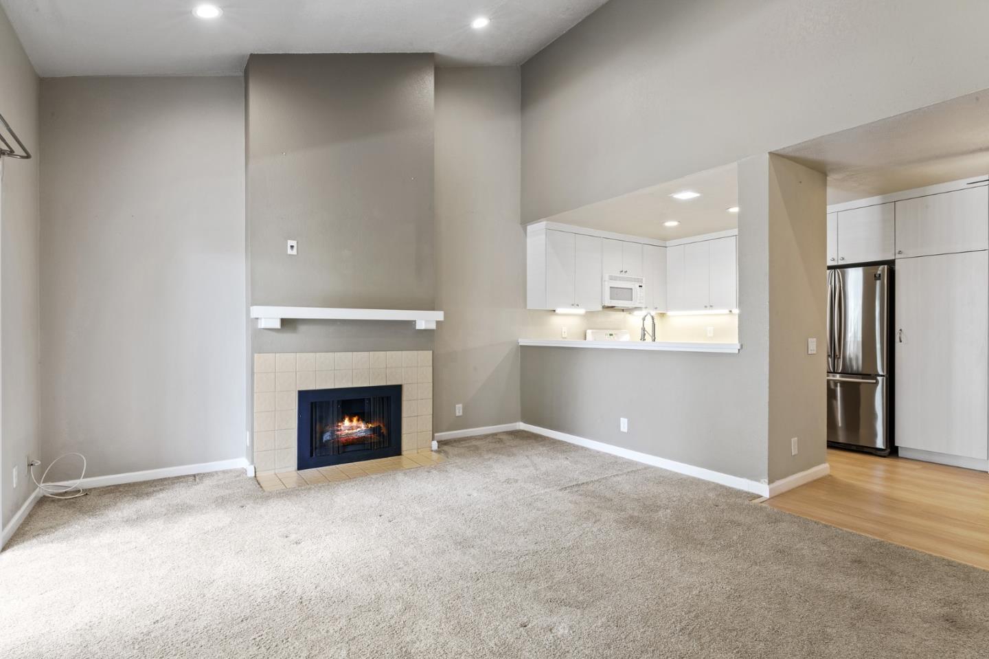 Detail Gallery Image 1 of 1 For 37168 Meadowbrook Cmn #304,  Fremont,  CA 94536 - 1 Beds | 1 Baths