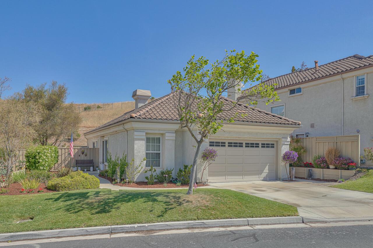 Detail Gallery Image 1 of 1 For 19387 Acclaim Dr, Salinas,  CA 93908 - 3 Beds | 2 Baths