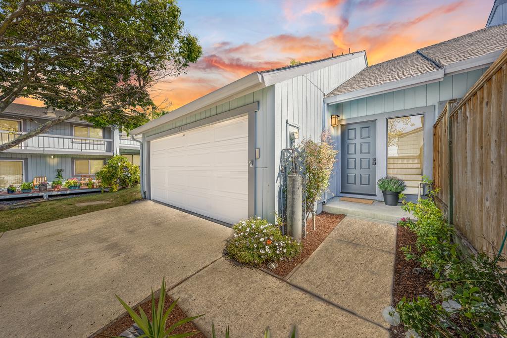 Detail Gallery Image 1 of 1 For 2831 Casa De Vida Dr, Aptos,  CA 95003 - 2 Beds | 2/1 Baths