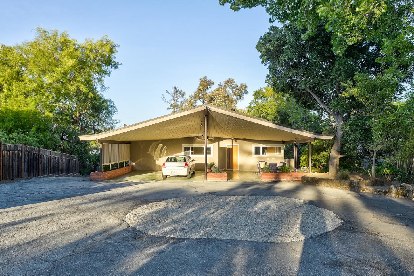 Detail Gallery Image 1 of 1 For 23 Don Ct, Redwood City,  CA 94062 - 3 Beds | 2 Baths