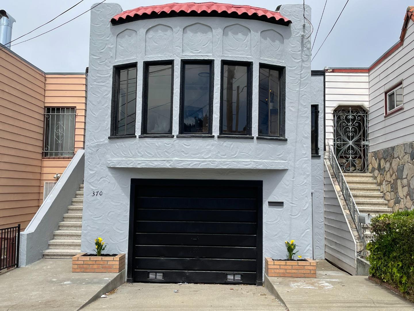 Detail Gallery Image 1 of 1 For 370 Munich St, San Francisco,  CA 94112 - 3 Beds | 1 Baths