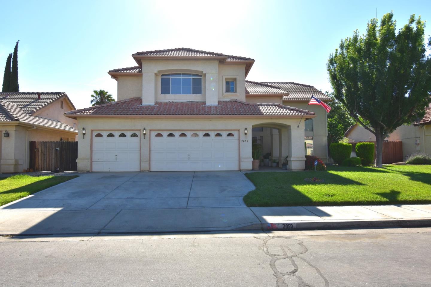 Detail Gallery Image 1 of 1 For 2050 Pepperdine Dr, Los Banos,  CA 93635 - 4 Beds | 3 Baths