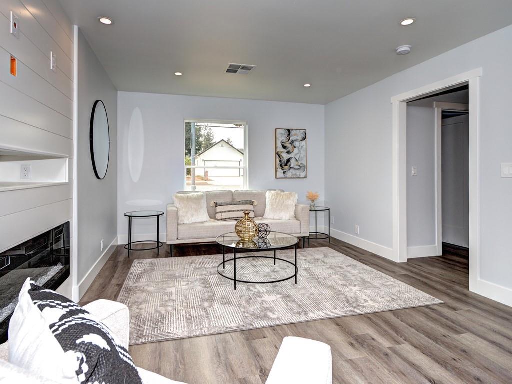 Detail Gallery Image 3 of 22 For 1248 Harriet Ave, Campbell,  CA 95008 - 4 Beds | 2/1 Baths