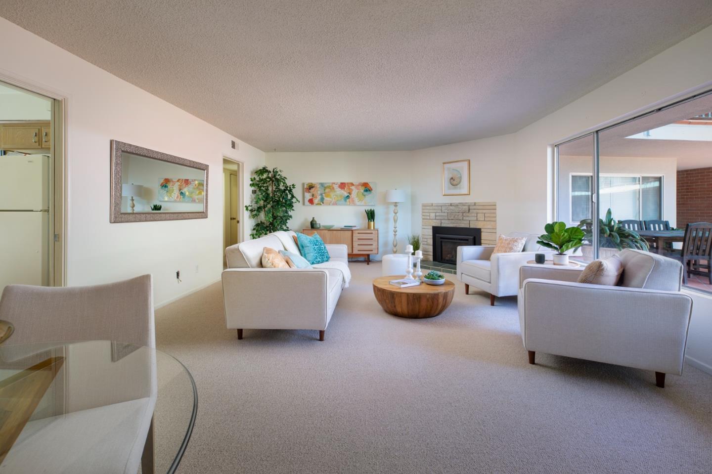 Detail Gallery Image 1 of 1 For 810 Lighthouse Ave #204,  Pacific Grove,  CA 93950 - 2 Beds | 1 Baths