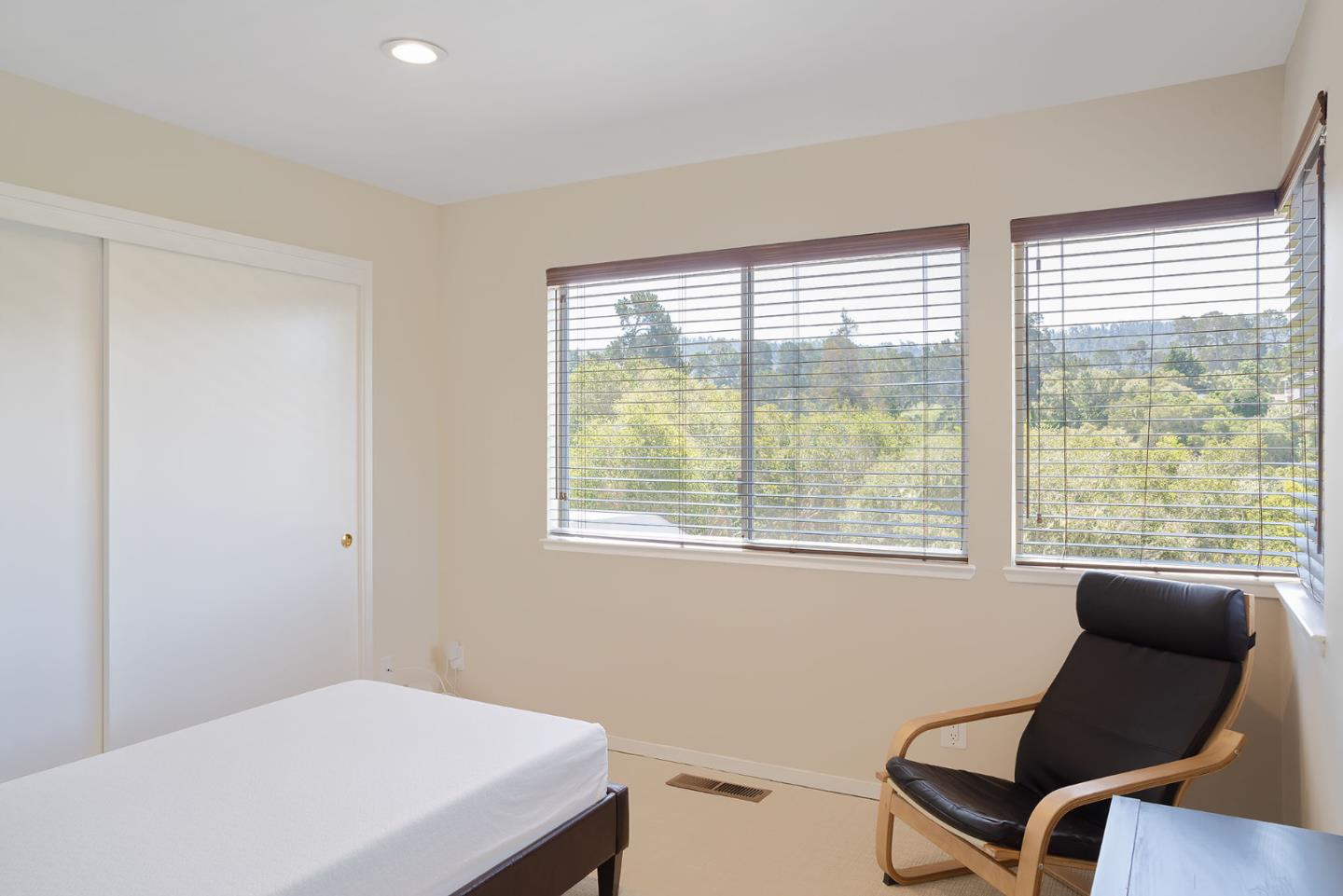 Detail Gallery Image 19 of 19 For 1632 Josselyn Canyon Rd, Monterey,  CA 93940 - 3 Beds | 2/1 Baths