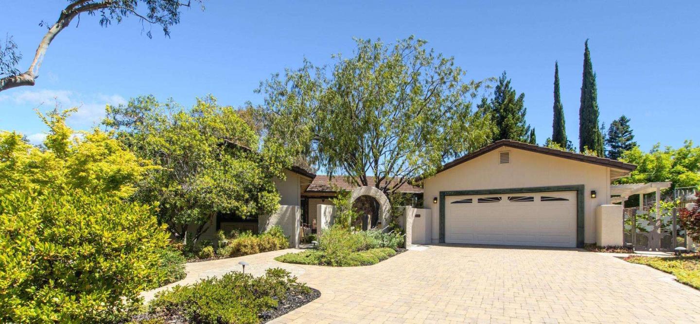 Detail Gallery Image 1 of 1 For 17353 Creekside Ct, Monte Sereno,  CA 95030 - 4 Beds | 2/1 Baths