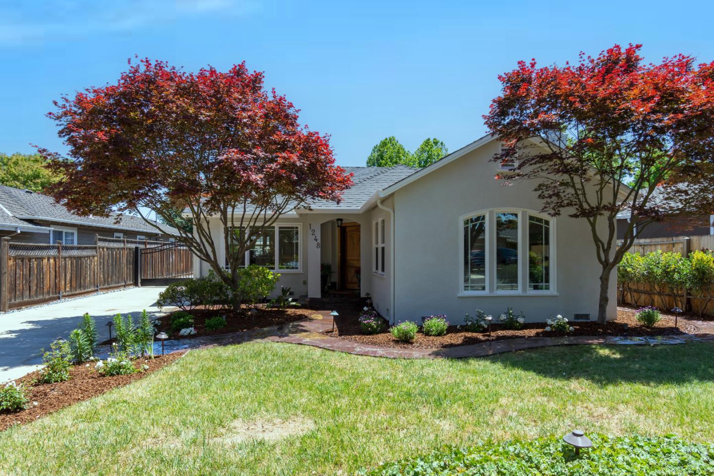 Detail Gallery Image 1 of 1 For 1248 Roycott Way, San Jose,  CA 95125 - 3 Beds | 2 Baths