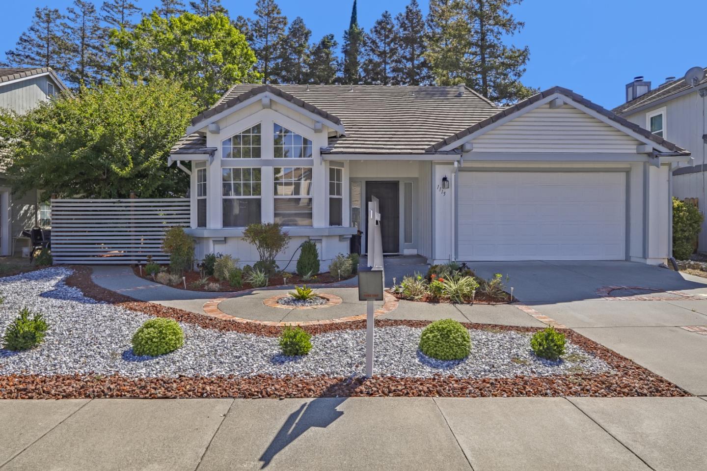 Detail Gallery Image 1 of 1 For 1115 Meadowlark Dr, Vacaville,  CA 95687 - 4 Beds | 2/1 Baths