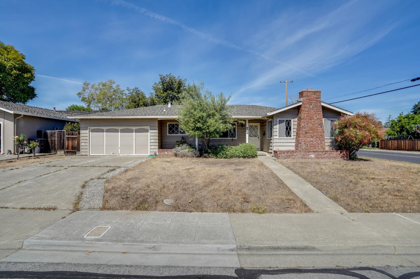 Detail Gallery Image 1 of 1 For 2702 Doverton Sq, Mountain View,  CA 94040 - 4 Beds | 2/1 Baths