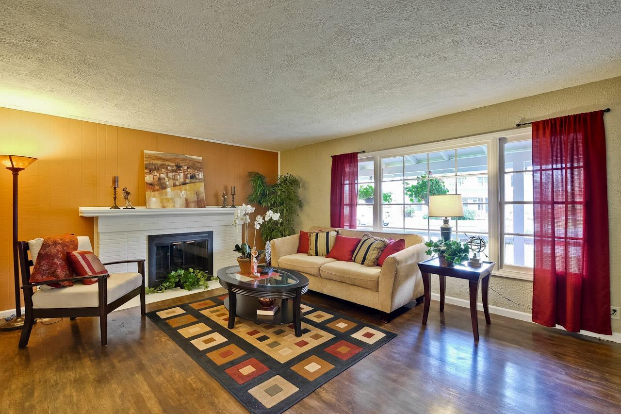 Detail Gallery Image 1 of 1 For 1393 Floyd Ave, Sunnyvale,  CA 94087 - 3 Beds | 2 Baths