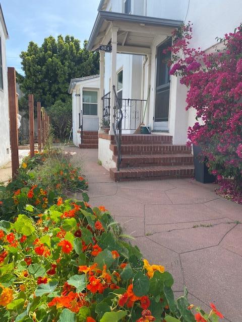 Detail Gallery Image 1 of 1 For 806 S Delaware St, San Mateo,  CA 94402 - 2 Beds | 1 Baths