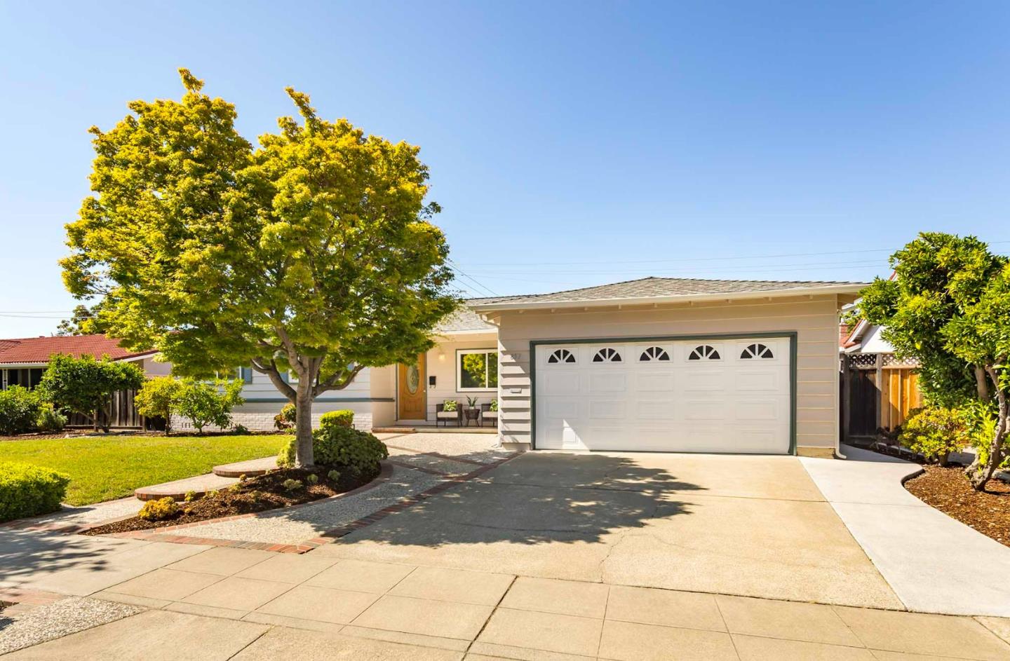 Detail Gallery Image 1 of 1 For 857 W Remington Dr, Sunnyvale,  CA 94087 - 3 Beds | 2 Baths