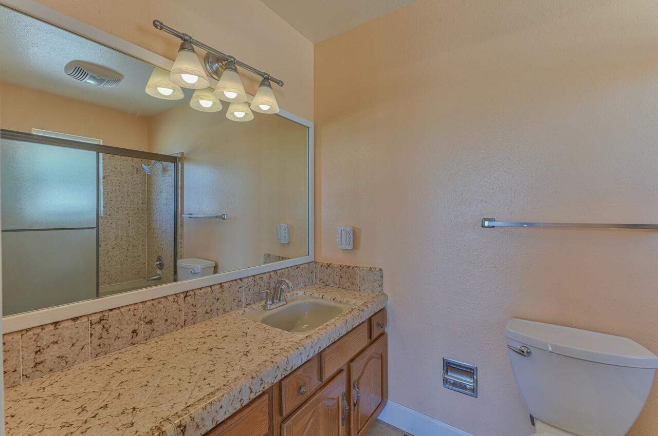 Detail Gallery Image 30 of 51 For 570 Echo Valley Rd, Salinas,  CA 93907 - 3 Beds | 2 Baths