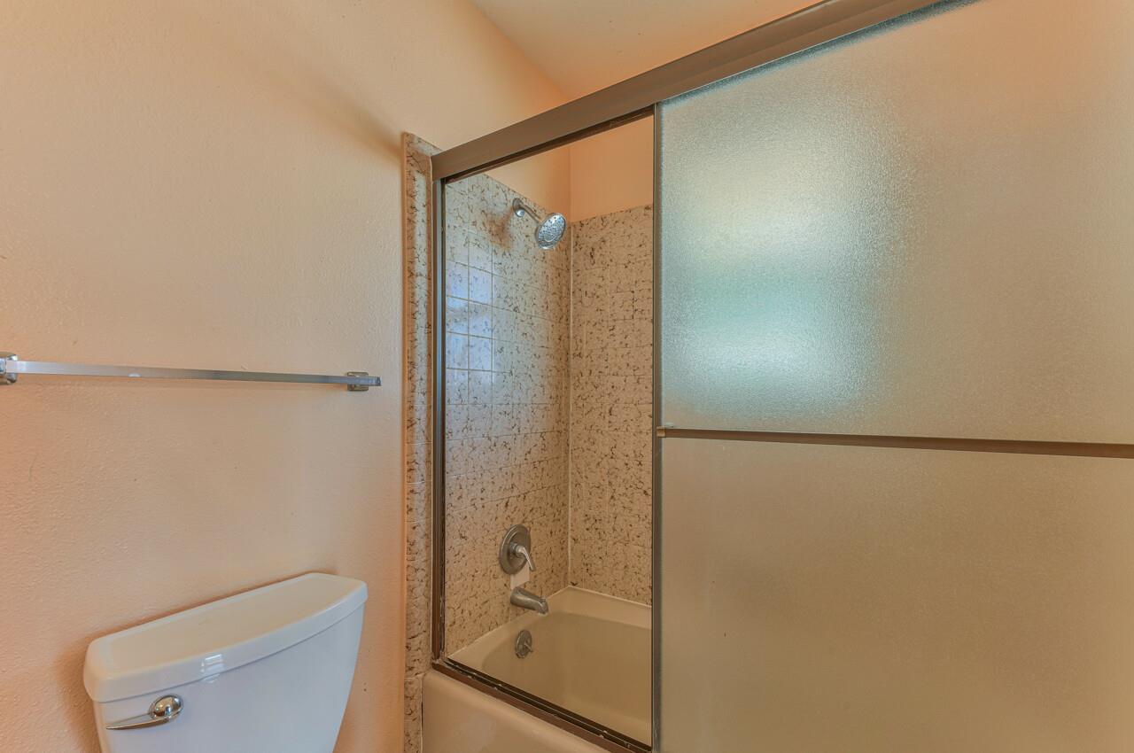 Detail Gallery Image 31 of 51 For 570 Echo Valley Rd, Salinas,  CA 93907 - 3 Beds | 2 Baths