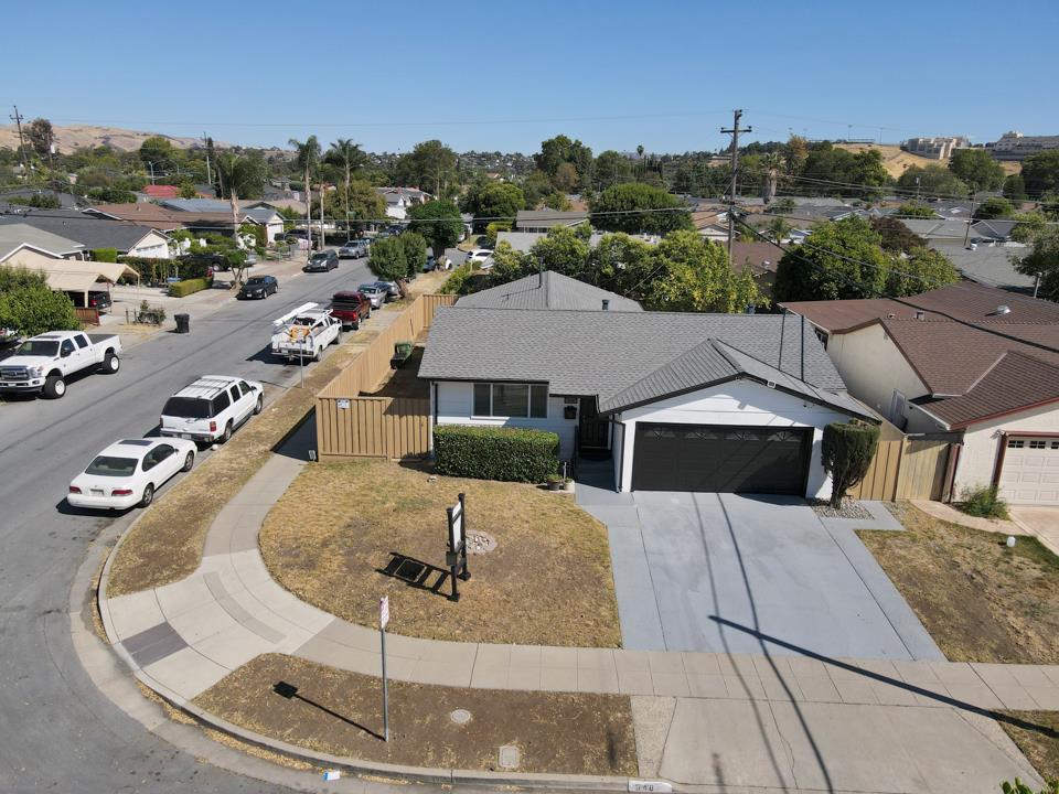 Detail Gallery Image 1 of 1 For 548 Nerdy Ave, San Jose,  CA 95111 - 4 Beds | 2 Baths