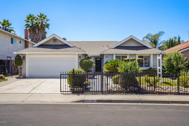 Detail Gallery Image 1 of 1 For 2939 Winwood Way, San Jose,  CA 95148 - 4 Beds | 2 Baths