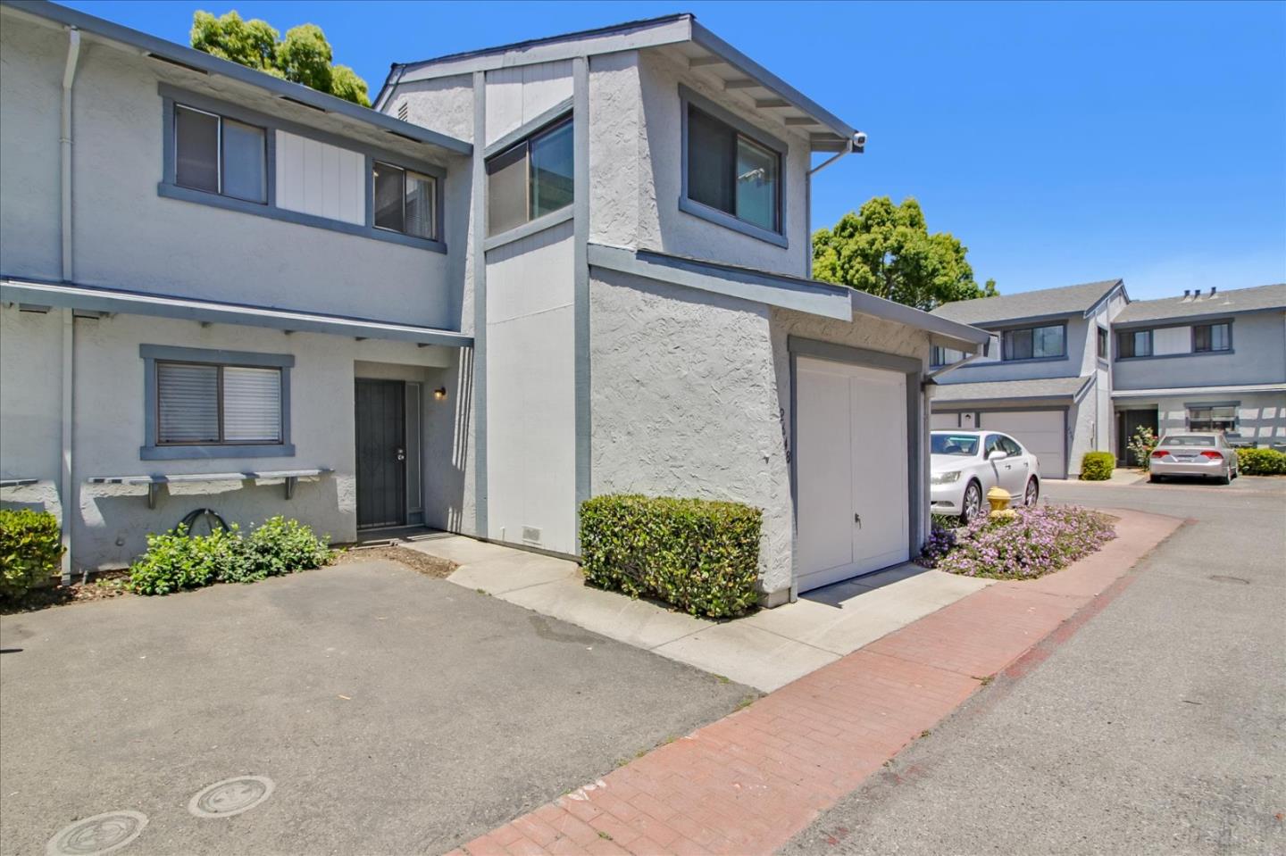 Detail Gallery Image 1 of 1 For 2648 Senter Creek Ct, San Jose,  CA 95111 - 2 Beds | 2 Baths