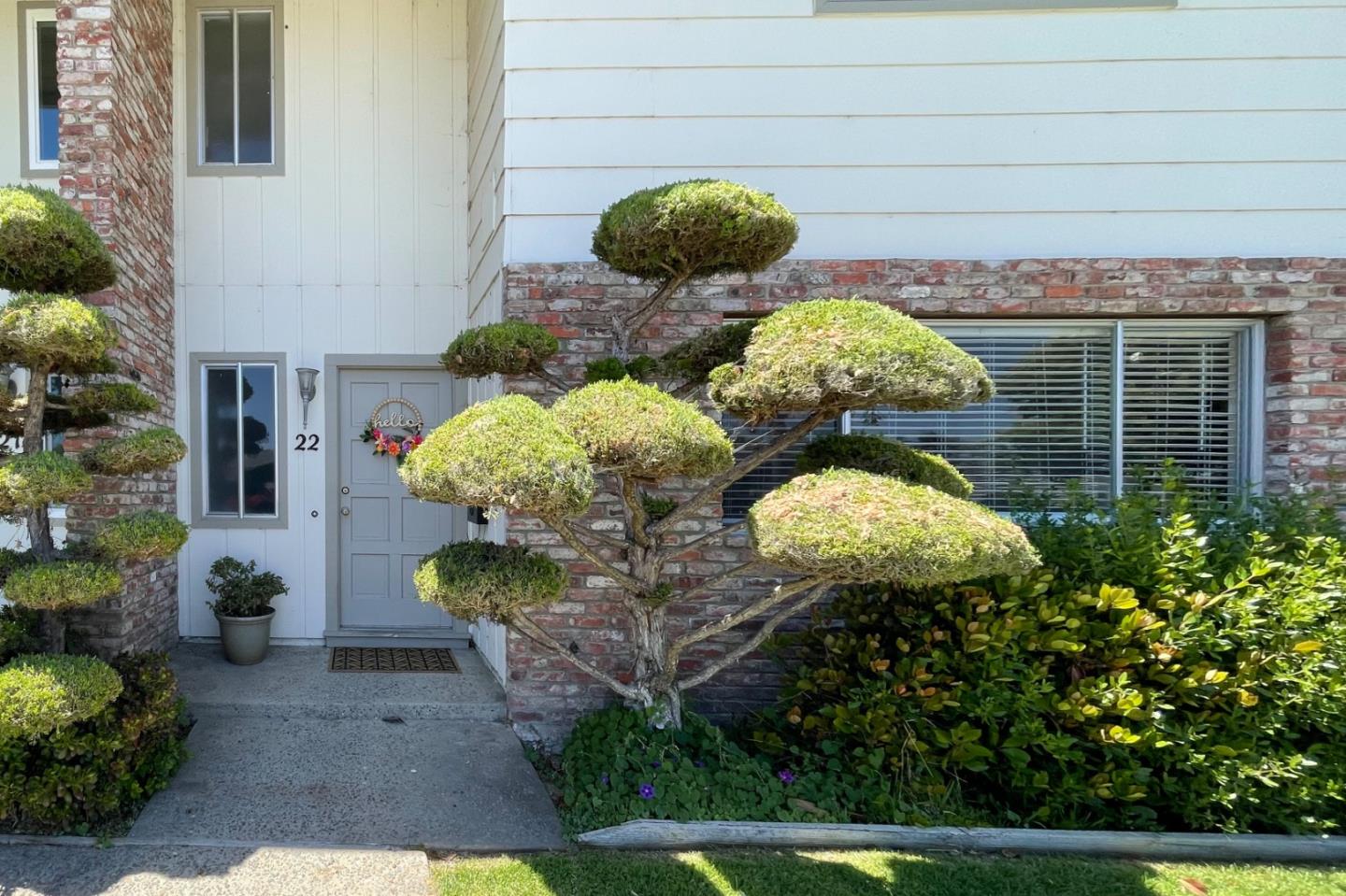 Detail Gallery Image 1 of 1 For 637 Carmelita Dr #22,  Salinas,  CA 93901 - 2 Beds | 2/1 Baths