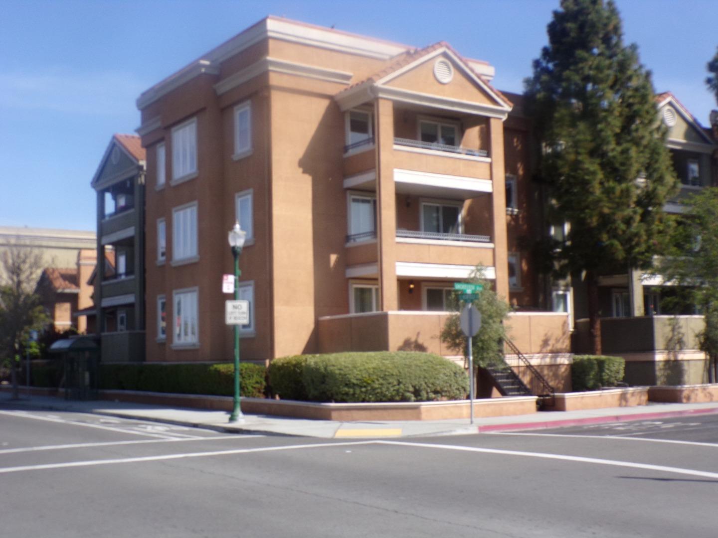 Detail Gallery Image 1 of 1 For 401 S Norfolk St #110,  San Mateo,  CA 94401 - 2 Beds | 2 Baths