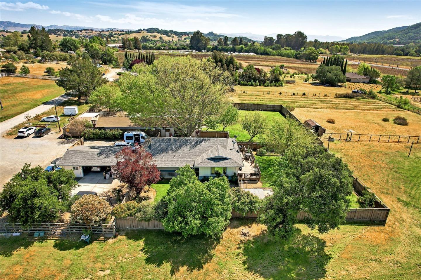 Detail Gallery Image 1 of 1 For 8190 Honeycomb Ln, Gilroy,  CA 95020 - 3 Beds | 2 Baths