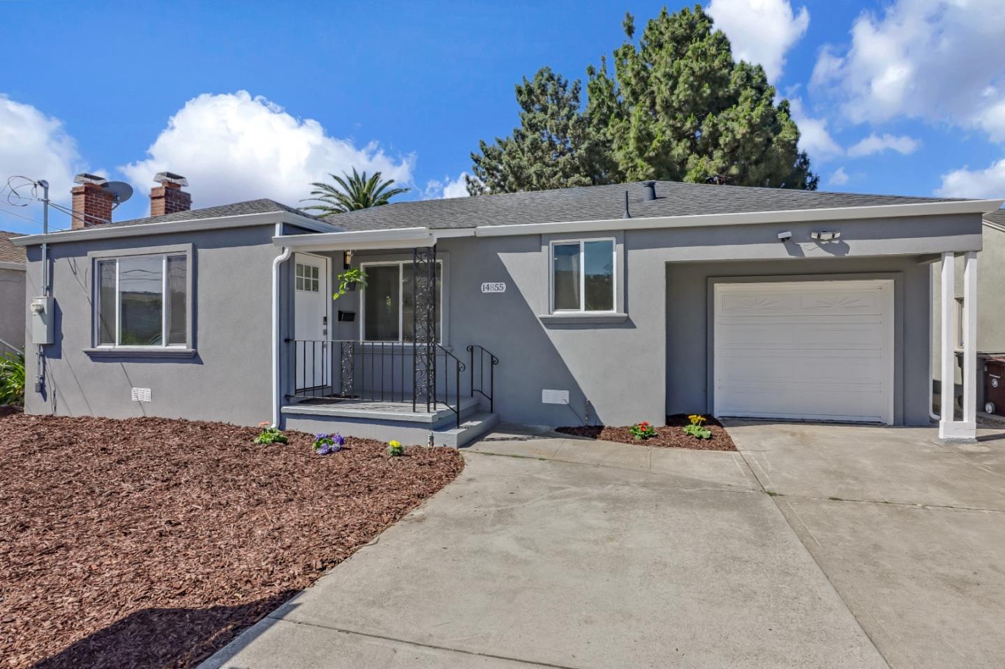 Detail Gallery Image 1 of 1 For 14855 Lark St, San Leandro,  CA 94578 - 3 Beds | 2 Baths