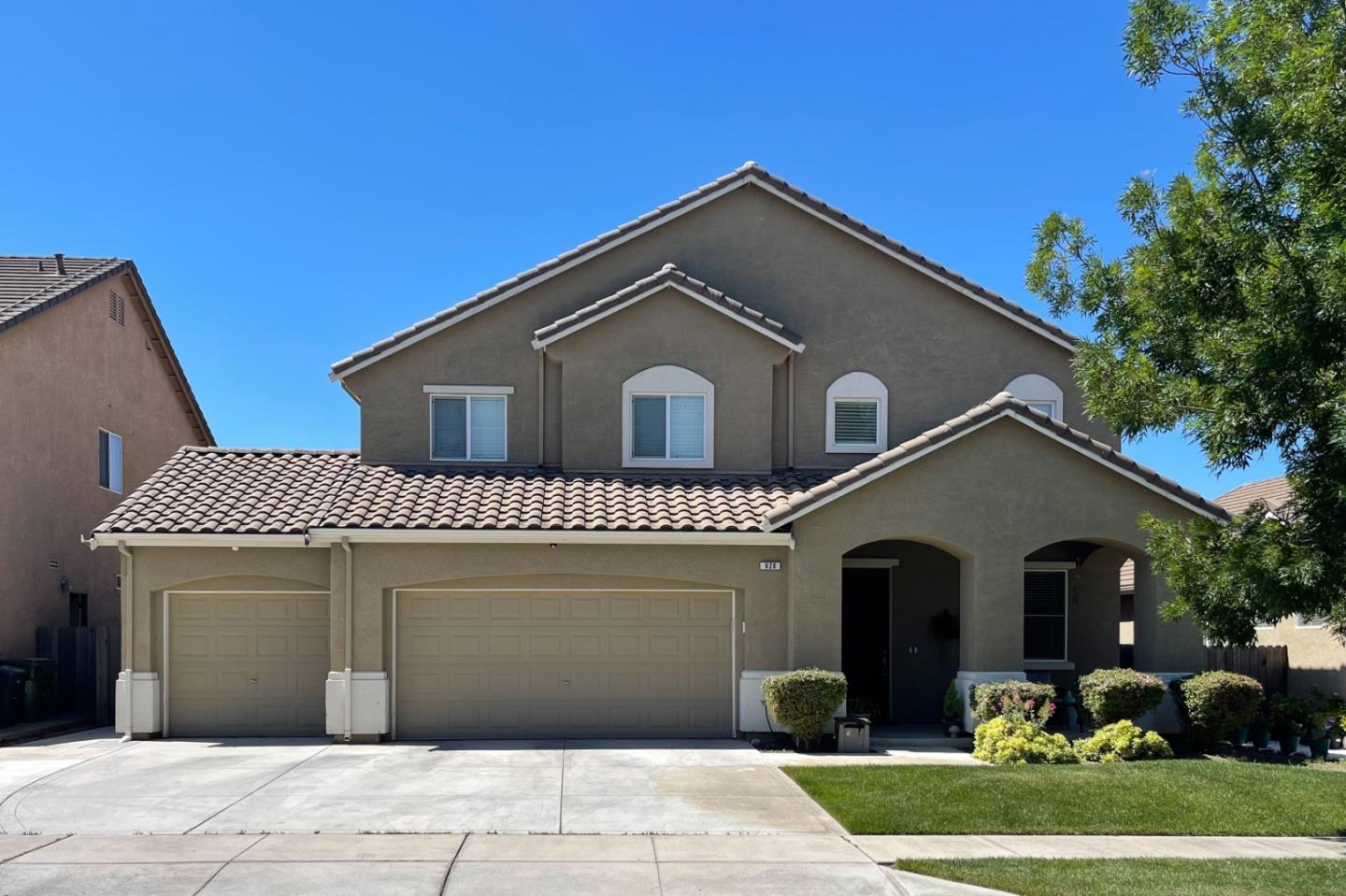 Detail Gallery Image 1 of 1 For 626 Asilomar Ave, Soledad,  CA 93960 - 4 Beds | 3/1 Baths