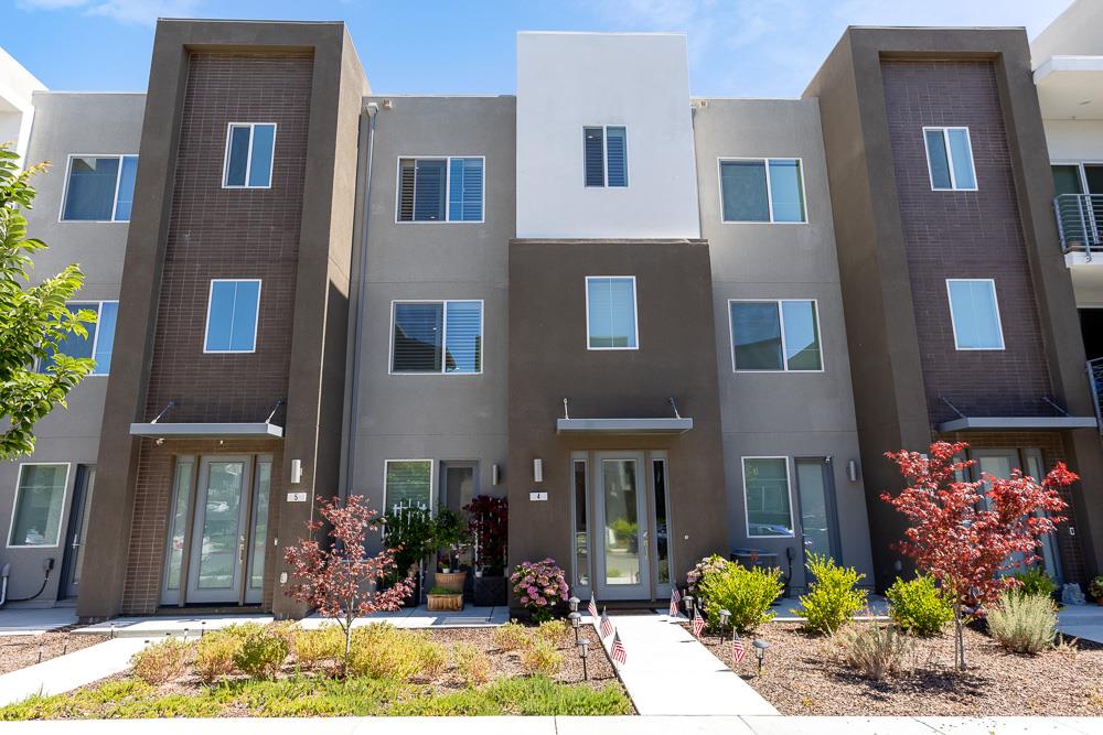 Detail Gallery Image 1 of 1 For 143 Agustin Narvaez St #4,  San Jose,  CA 95136 - 4 Beds | 3/1 Baths