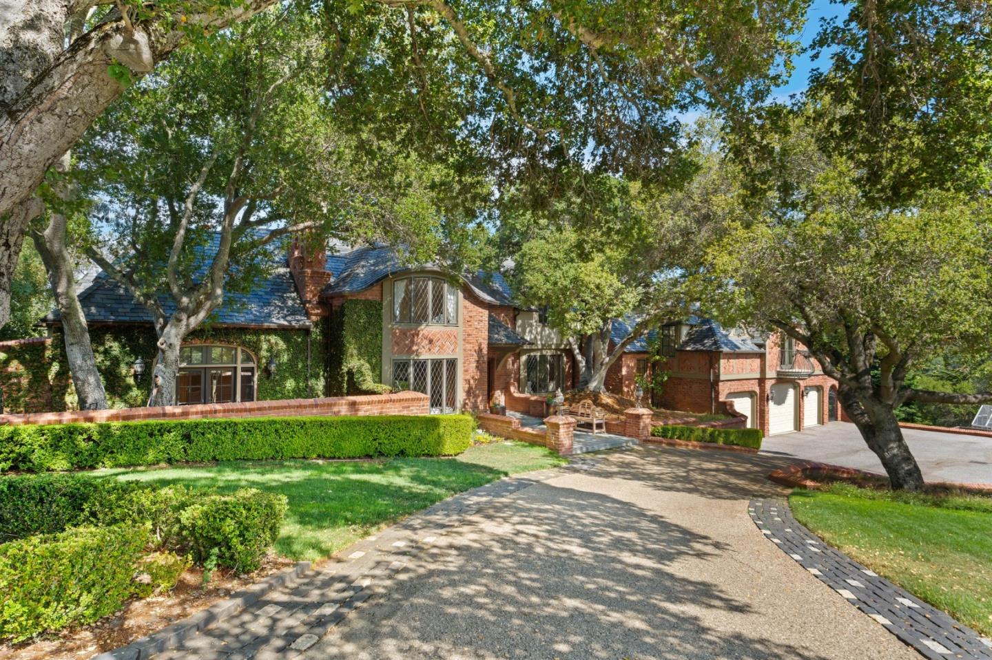 Detail Gallery Image 1 of 1 For 27461 Sherlock Rd, Los Altos Hills,  CA 94022 - 5 Beds | 6/2 Baths