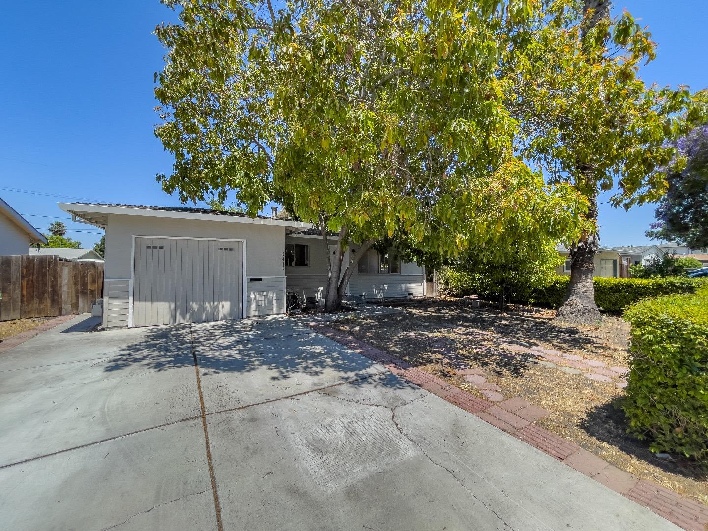 Detail Gallery Image 1 of 1 For 2475 Painted Rock Dr, Santa Clara,  CA 95051 - 3 Beds | 1 Baths