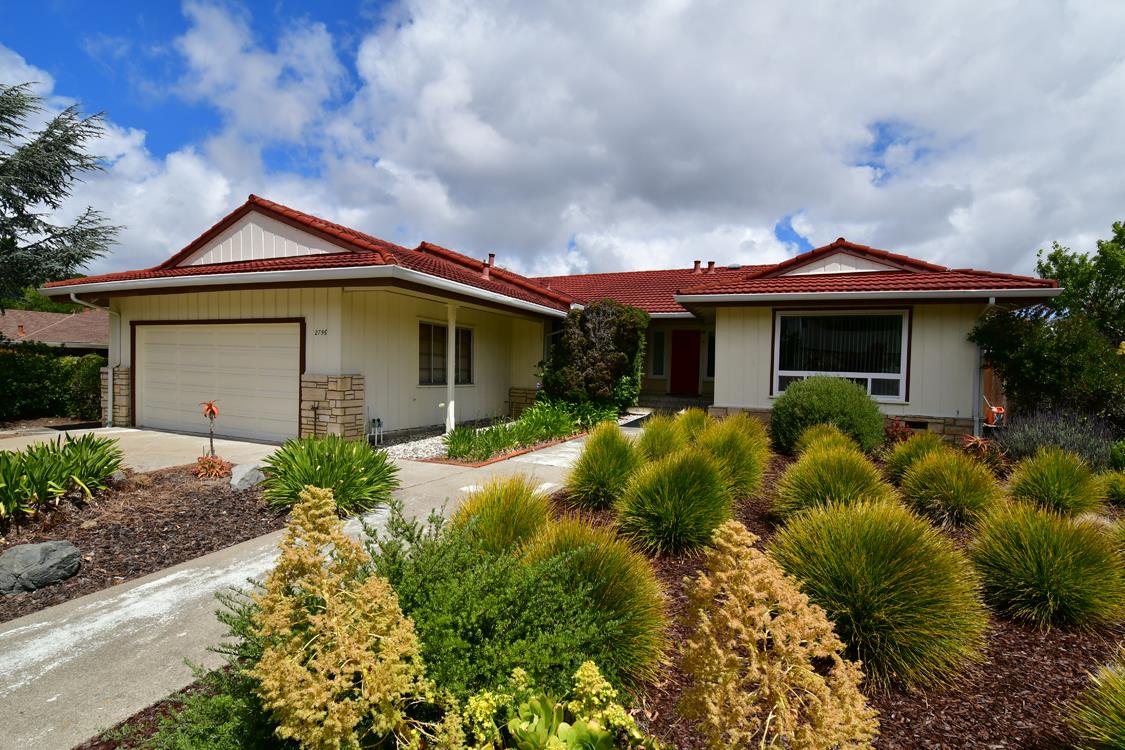 Detail Gallery Image 1 of 1 For 2756 Comstock Cir, Belmont,  CA 94002 - 4 Beds | 3 Baths