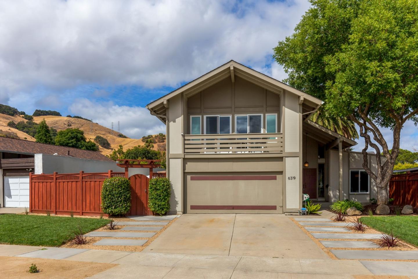 Detail Gallery Image 1 of 1 For 6319 Benzo Dr, San Jose,  CA 95123 - 5 Beds | 2/1 Baths