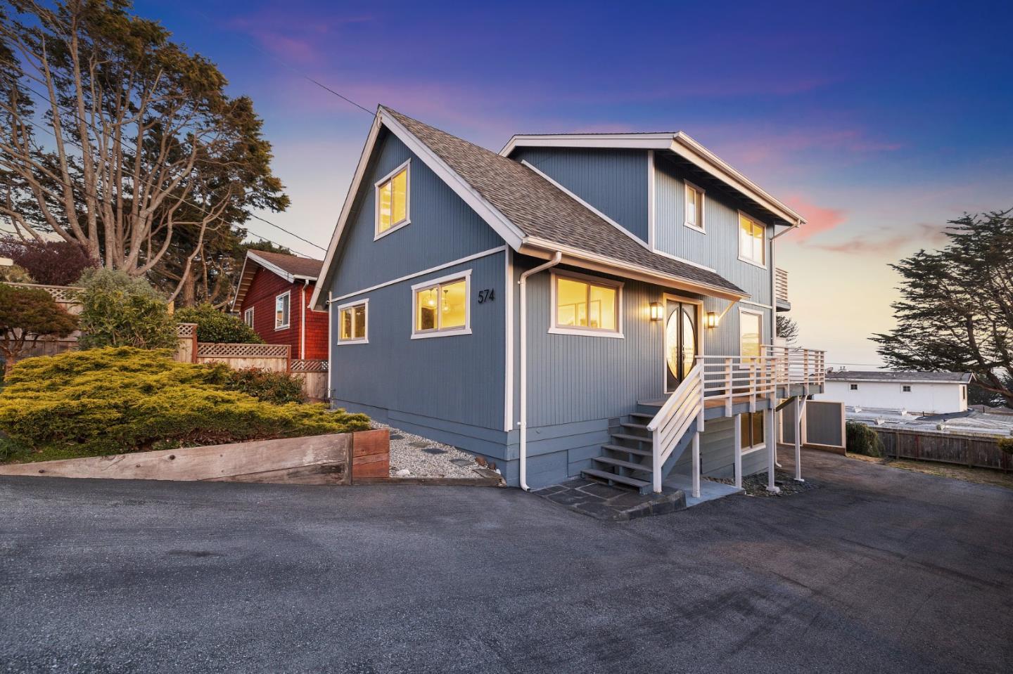 Detail Gallery Image 1 of 1 For 574 Sierra St, Moss Beach,  CA 94038 - 3 Beds | 1/1 Baths