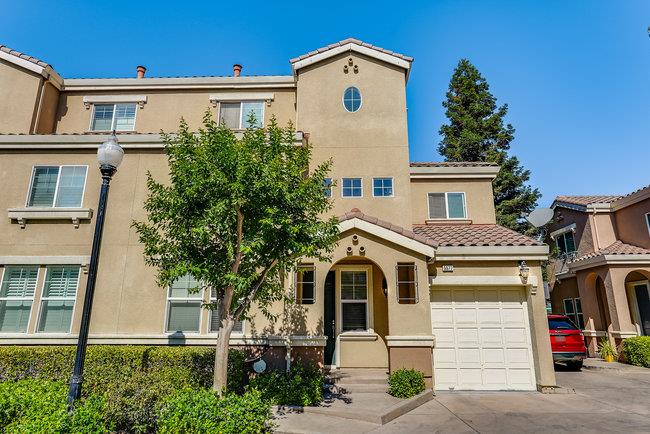 Detail Gallery Image 1 of 1 For 5577 Cedar Garden Ct, San Jose,  CA 95123 - 3 Beds | 2/1 Baths