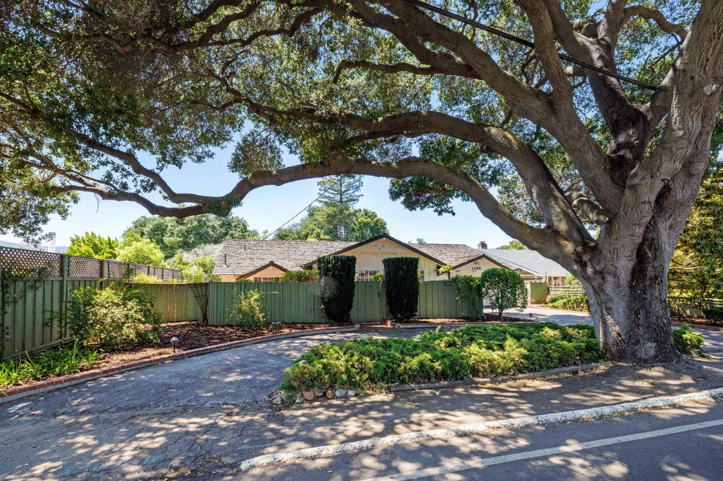 Detail Gallery Image 1 of 1 For 1166 Miramonte Ave, Los Altos,  CA 94024 - 4 Beds | 2 Baths