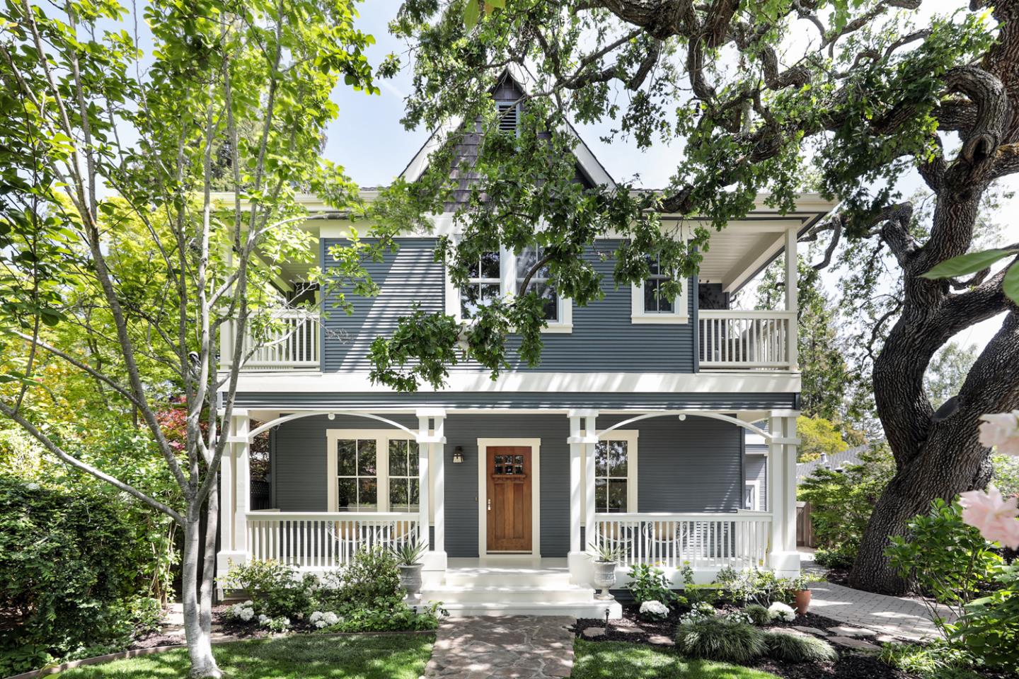 Detail Gallery Image 1 of 1 For 1330 Sherman Ave, Menlo Park,  CA 94025 - 5 Beds | 3/1 Baths