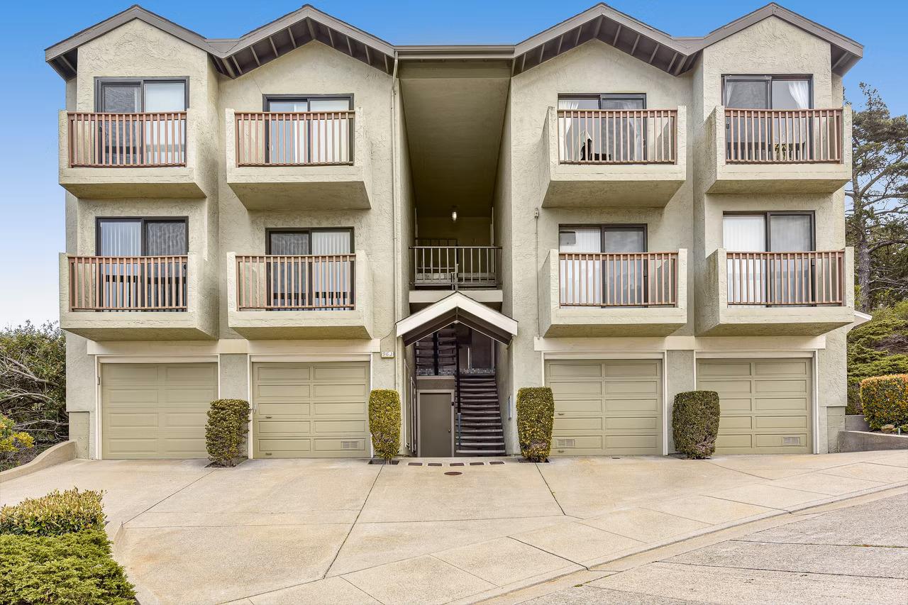 Detail Gallery Image 1 of 1 For 963 Ridgeview Ct #B,  South San Francisco,  CA 94080 - 2 Beds | 1 Baths