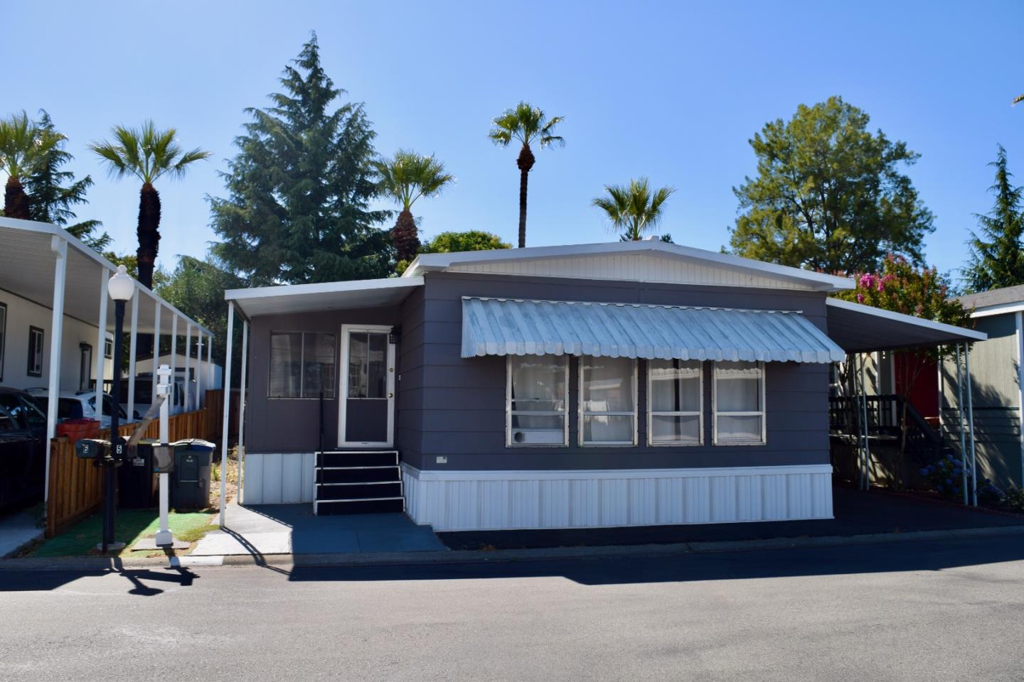 Detail Gallery Image 1 of 1 For 600 E Weddell Dr #5,  Sunnyvale,  CA 94089 - 2 Beds | 2 Baths