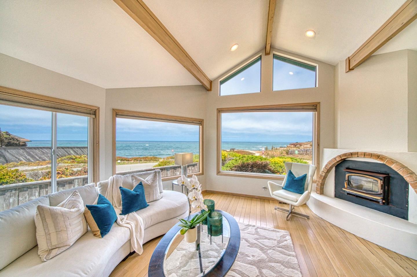 Detail Gallery Image 1 of 1 For 11 Julianna Ave, Moss Beach,  CA 94038 - 4 Beds | 3 Baths